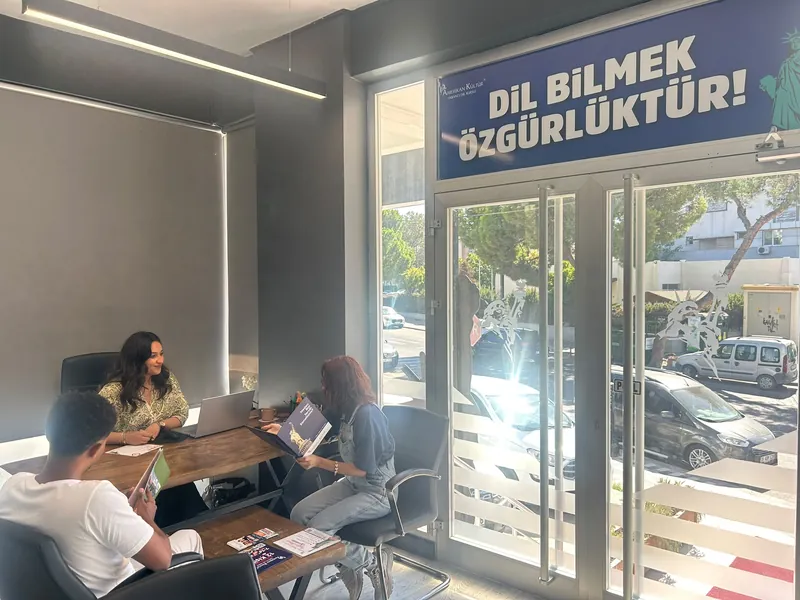 Giriş — "Dil bilmek özgürlüktür"