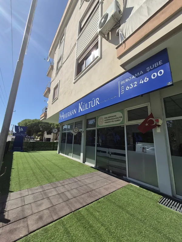Şube cephesi