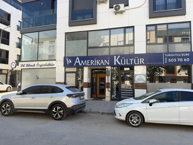 Turgutlu şubesi girişi, Remzi Çavuş Apt.